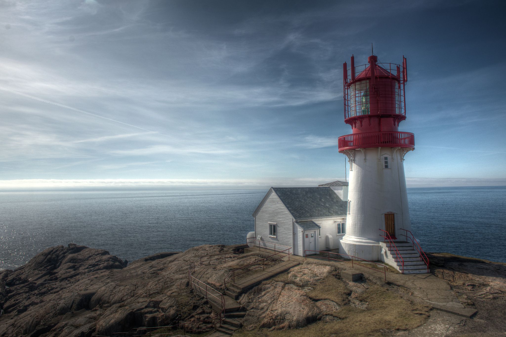 lighthouse norway 4f0c39980dfe4324a76784567c6edd62.jpg
